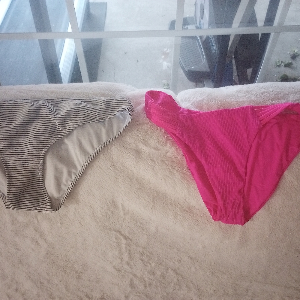 Swimm wear